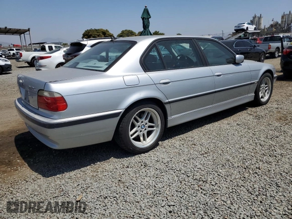 2001 BMW 7 Series 740iL z VIN WBAGH83461DP30331, wystawiony jako Copart lot #62536945 z przebiegiem 121 724 mil mil oraz Czysty tytuł • Clean title. Historia ofert i sprzedaży dostępna na DreamBid. Obrazek 3.