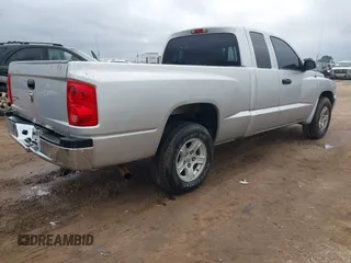 2006 Dodge Dakota SLT with VIN 1D7HE42K36S616014, listed as a IAAI auction lot 41445717 with 265,529 mi miles and . Bid and sale history available at carsss.com. Image 4.
