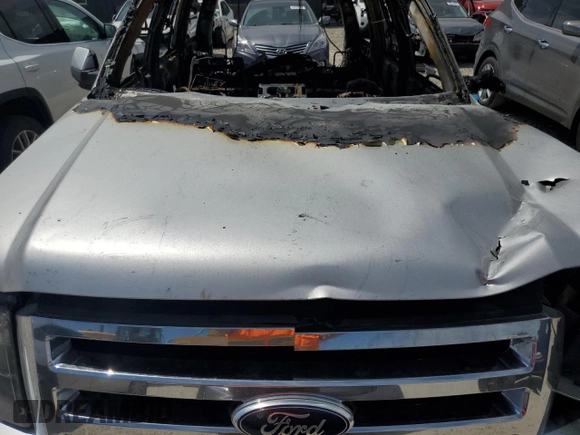 2014 Ford Expedition Limited z VIN 1FMJU2A50EEF01135, wystawiony jako Copart lot #58932625 z przebiegiem Nie podano mil oraz Szkoda całkowita • Salvage title. Historia ofert i sprzedaży dostępna na DreamBid. Obrazek 12.