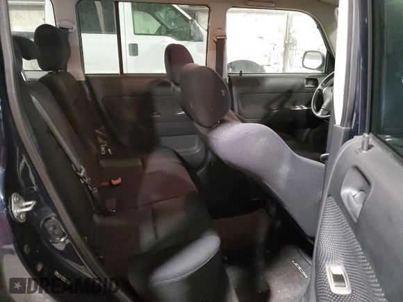 2005 Scion xB z VIN JTLKT324350199977, wystawiony jako Copart lot #54623675 z przebiegiem 50 747 mil mil oraz Szkody całkowita. Historia ofert i sprzedaży dostępna na DreamBid. Obrazek 11.