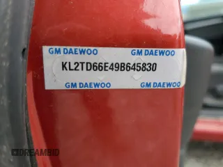 2009 Pontiac G3 z VIN KL2TD66E49B645830, wystawiony jako Copart lot #43759715 z przebiegiem 144 726 mil mil oraz Szkoda całkowita • Salvage title. Historia ofert i sprzedaży dostępna na DreamBid. Obrazek 14.