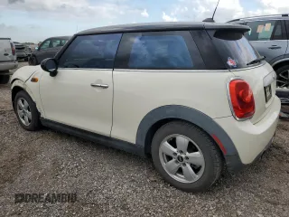 2015 MINI Hardtop with VIN WMWXM5C58F3A57125, listed as a Copart auction lot 43694195 with 78,875 mi miles and Salvage Title. Bid and sale history available at DreamBid. Image 2.