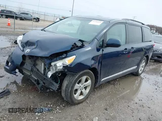 2011 Toyota Sienna LE AAS with VIN 5TDKK3DC4BS094456, listed as a IAAI auction lot 41956894 with 176,882 mi miles. Bid and sale history available at carsss.com. Image 17.
