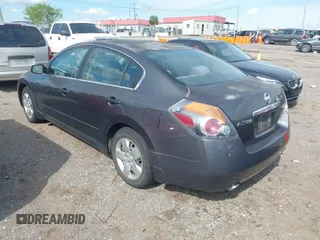 2008 Nissan Altima 2.5 SL with VIN 1N4AL21E58N553152, listed as a IAAI auction lot 42091827 with 187,569 mi miles. Bid and sale history available at carsss.com. Image 3.