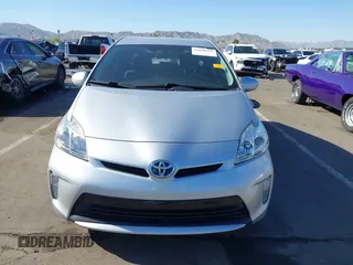2013 Toyota Prius One with VIN JTDKN3DU1D5650005, listed as a IAAI auction lot 42040252 with 88,286 mi miles. Bid and sale history available at carsss.com. Image 12.