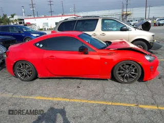 2017 Toyota 86 with VIN JF1ZNAA19H8708188, listed as a IAAI auction lot 41451000 with 1 mi miles. Bid and sale history available at carsss.com. Image 12.