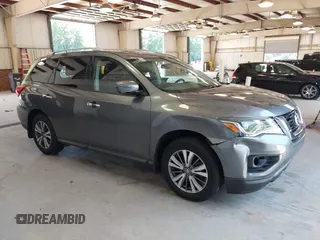 2018 Nissan Pathfinder S z VIN 5N1DR2MNXJC646408, wystawiony jako IAAI lot #40076032 z przebiegiem 103 135 mil mil oraz . Historia ofert i sprzedaży dostępna na DreamBid. Obrazek 1.