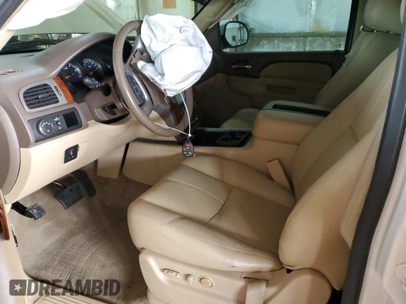2013 Chevrolet Tahoe LT with VIN 1GNSCBE04DR204796, listed as a Copart auction lot 58593125 with 62,104 mi miles and Salvage title. Bid and sale history available at DreamBid. Image 7.