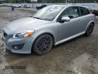 2012 Volvo C30 z VIN YV1672MK8C2284140, wystawiony jako Copart lot #57836765 z przebiegiem 113 871 mil mil oraz Szkoda całkowita • Salvage title. Historia ofert i sprzedaży dostępna na DreamBid. Obrazek 1.