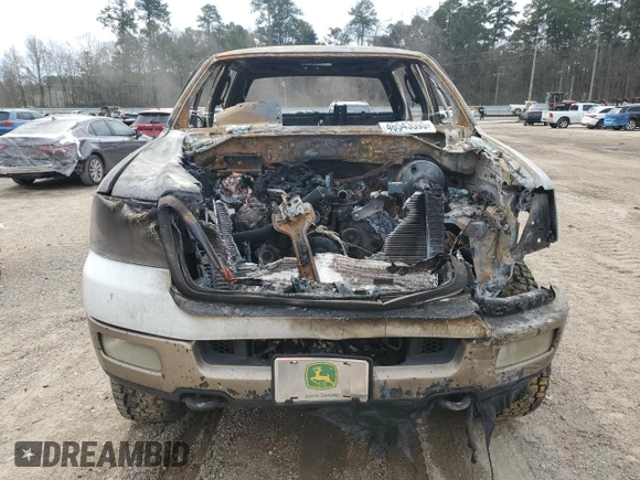 2005 Ford F-150 XLT with VIN 1FTPW14565KD60040, listed as a Copart auction lot 46543595 with 0 mi miles and Salvage Title. Bid and sale history available at carsss.com. Image 5.