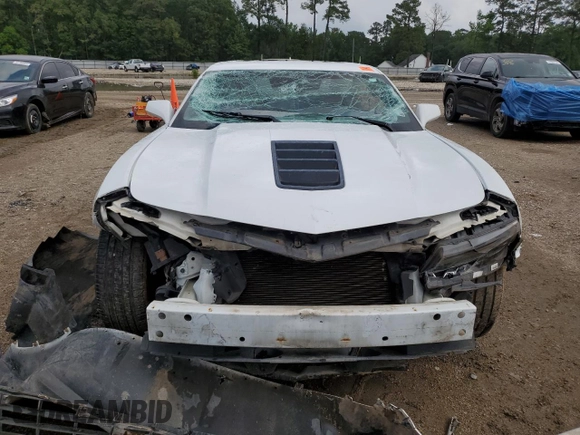 2015 Chevrolet Camaro SS z VIN 2G1FK1EJ5F9233584, wystawiony jako Copart lot #54182615 z przebiegiem 170 271 mil mil oraz Szkoda całkowita • Salvage title. Historia ofert i sprzedaży dostępna na DreamBid. Obrazek 5.