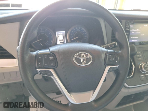 2020 Toyota Sienna LE with VIN 5TDJZ3DC2LS251216, listed as a IAAI auction lot 42613559 with 36,699 mi miles and . Bid and sale history available at DreamBid. Image 14.