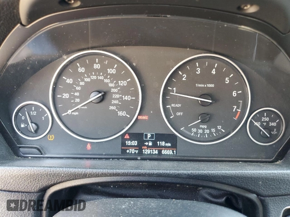 2013 BMW 3 Series 328i with VIN WBA3A5G53DNP25672, listed as a Copart auction lot 47184475 with 129,134 mi miles and Salvage Title. Bid and sale history available at carsss.com. Image 9.