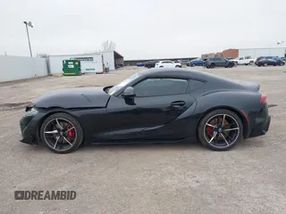 2021 Toyota GR Supra 3.0 with VIN WZ1DB0C04MW038455, listed as a IAAI auction lot 41472525 with 1 mi miles. Bid and sale history available at carsss.com. Image 14.