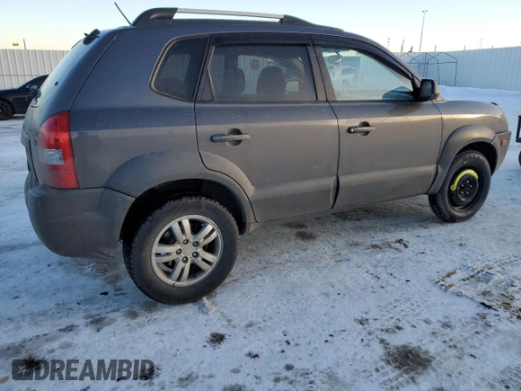 2008 Hyundai Tucson GL with VIN KM8JM72D68U753257, listed as a Copart auction lot 88053695 with 300,344 mi miles and Clean Title. Bid and sale history available at carsss.com. Image 3.
