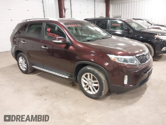 2015 Kia Sorento LX with VIN 5XYKT3A65FG635450, listed as a IAAI auction lot 41883840 with 97,238 mi miles. Bid and sale history available at carsss.com. Image 1.