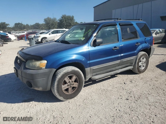 2007 Ford Escape XLS with VIN 1FMYU92Z87KA89317, listed as a Copart auction lot 82531204 with 110,686 mi miles and Salvage Title. Bid and sale history available at carsss.com. Image 1.