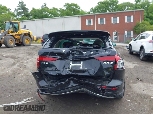2023 Volvo V60 Plus with VIN YV4L12WY5P2105714, listed as a IAAI auction lot 42372970 with 30,170 mi miles and . Bid and sale history available at DreamBid. Image 16.