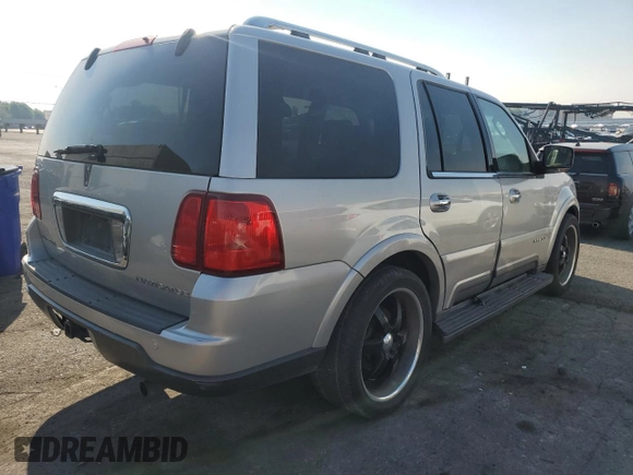 2004 Lincoln Navigator Luxury with VIN 5LMFU28R94LJ23919, listed as a Copart auction lot 71115804 with 157,518 mi miles and Clean Title. Bid and sale history available at carsss.com. Image 3.