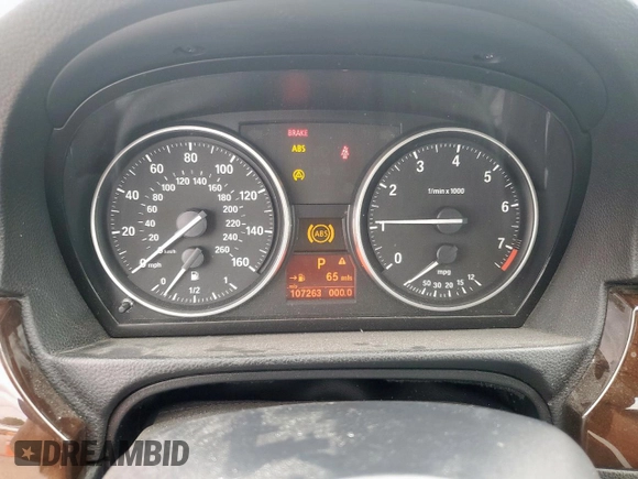 2011 BMW 3 Series 328i with VIN WBAPH5G5XBNM75258, listed as a Copart auction lot 59031885 with 107,263 mi miles and Clean title. Bid and sale history available at DreamBid. Image 9.