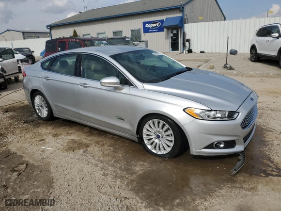 2016 Ford Fusion Energi SE Luxury with VIN 3FA6P0PU0GR311992, listed as a Copart auction lot 48949795 with 81,287 mi miles and Salvage Title. Bid and sale history available at carsss.com. Image 4.