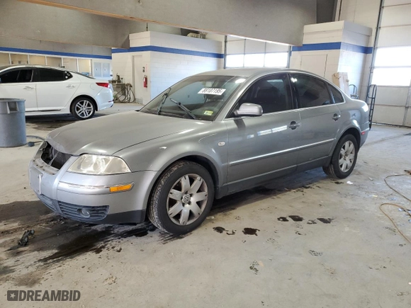 2002 Volkswagen Passat GLX with VIN WVWRH63B12P358928, listed as a Copart auction lot 89107195 with 127,185 mi miles and Salvage Title. Bid and sale history available at carsss.com. Image 1.