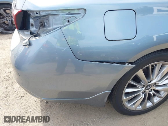 2018 Infiniti Q50 3.0t LUXE with VIN JN1EV7AP9JM352079, listed as a IAAI auction lot 42030404 with 62,550 mi miles. Bid and sale history available at carsss.com. Image 19.