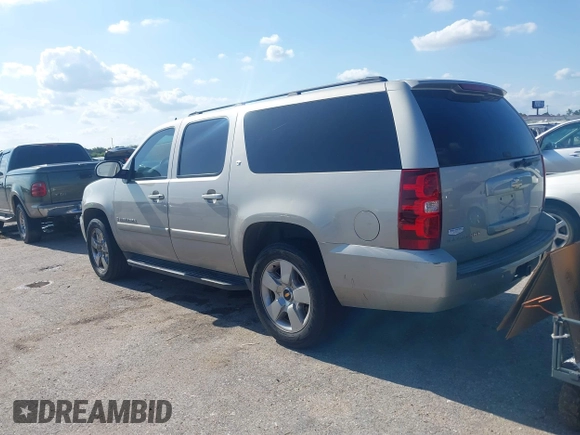 2008 Chevrolet Suburban LT w/2LT with VIN 3GNFC16038G299755, listed as a IAAI auction lot 42088092 with 141,876 mi miles. Bid and sale history available at carsss.com. Image 3.