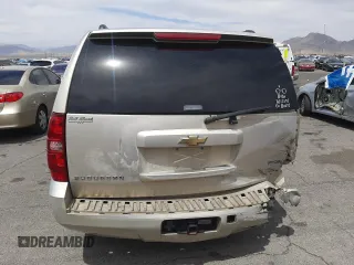 2007 Chevrolet Suburban LTZ with VIN 3GNFC16027G307987, listed as a Copart auction lot 53152505 with 206,263 mi miles and Salvage title. Bid and sale history available at DreamBid. Image 6.