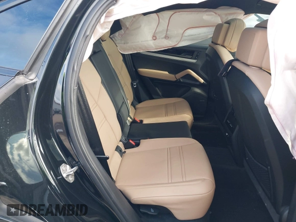 2025 Porsche Cayenne z VIN WP1BA2AY4SDA29016, wystawiony jako IAAI lot #41899275 z przebiegiem 7 099 mil mil oraz . Historia ofert i sprzedaży dostępna na DreamBid. Obrazek 8.
