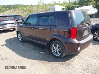 2010 Scion xB with VIN JTLZE4FE7A1101670, listed as a IAAI auction lot 42009413 with 165,418 mi miles. Bid and sale history available at carsss.com. Image 3.