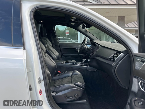 2018 Volvo XC90 R-Design with VIN YV4A22PMXJ1205174, listed as a IAAI auction lot 42559268 with 144,965 mi miles and . Bid and sale history available at DreamBid. Image 5.