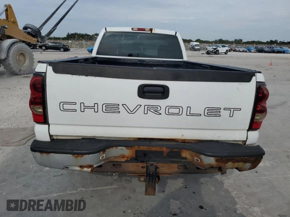 2007 Chevrolet Silverado 1500 LS with VIN 1GCEC14V27Z204071, listed as a Copart auction lot 50455645 with 123,355 mi miles and Salvage Title. Bid and sale history available at carsss.com. Image 6.