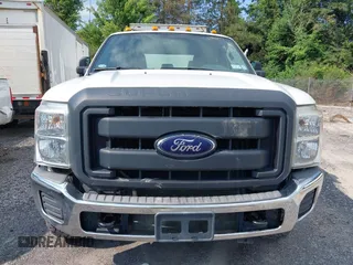 2012 Ford F-250 XL z VIN 1FT7W2B65CEB09619, wystawiony jako IAAI lot #42484807 z przebiegiem 42 149 mil mil oraz . Historia ofert i sprzedaży dostępna na DreamBid. Obrazek 12.