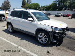 2012 Volkswagen Tiguan SE z VIN WVGAV7AX5CW546378, wystawiony jako Copart lot #58186695 z przebiegiem 67 483 mil mil oraz Szkoda całkowita • Salvage title. Historia ofert i sprzedaży dostępna na DreamBid. Obrazek 4.