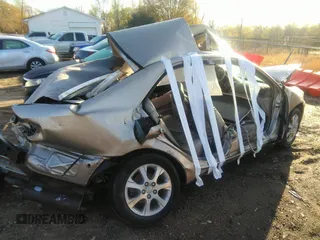 2005 Toyota Camry LE with VIN 4T1BF30K75U110646, listed as a IAAI auction lot 41918449 with Not Provided miles and . Bid and sale history available at DreamBid. Image 4.