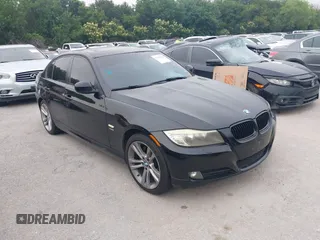 2011 BMW 3 Series 328i xDrive z VIN WBAPK5C58BA659368, wystawiony jako IAAI lot #42370036 z przebiegiem 152 464 mil mil oraz . Historia ofert i sprzedaży dostępna na DreamBid. Obrazek 1.