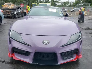 2021 Toyota Supra 3.0 z VIN WZ1DB0C03MW040150, wystawiony jako IAAI lot #42704929 z przebiegiem 15 076 mil mil oraz . Historia ofert i sprzedaży dostępna na DreamBid. Obrazek 12.