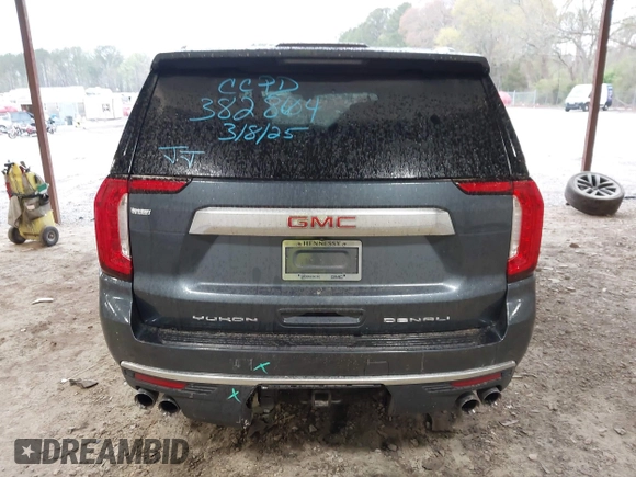 2021 GMC Yukon Denali with VIN 1GKS2DKL8MR382804, listed as a IAAI auction lot 41903616 with 35,296 mi miles. Bid and sale history available at carsss.com. Image 17.