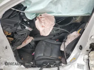 2021 Cadillac XT5 FWD Premium Luxury z VIN 1GYKNCR41MZ154357, wystawiony jako Copart lot #86819564 z przebiegiem Nie podano mil oraz Nie do naprawy • Non repairable. Historia ofert i sprzedaży dostępna na DreamBid. Obrazek 7.