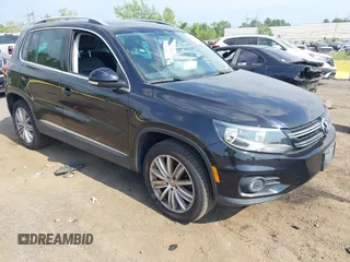 2015 Volkswagen Tiguan SEL с VIN WVGBV7AX2FW575863, выставлен на аукционе IAAI как лот 42756536 с пробегом 61 238 миль миль и . История ставок и продаж доступна на DreamBid. Изображение 1.