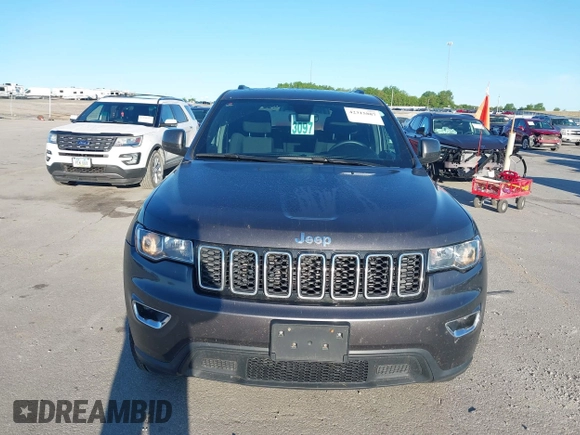 2017 Jeep Grand Cherokee Altitude z VIN 1C4RJFAG7HC890347, wystawiony jako IAAI lot #42315887 z przebiegiem 98 064 mil mil oraz . Historia ofert i sprzedaży dostępna na DreamBid. Obrazek 13.