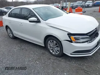 2016 Volkswagen Jetta Sedan 1.4T SE with VIN 3VWD67AJ3GM392427, listed as a IAAI auction lot 41704763 with 84,152 mi miles. Bid and sale history available at carsss.com. Image 1.