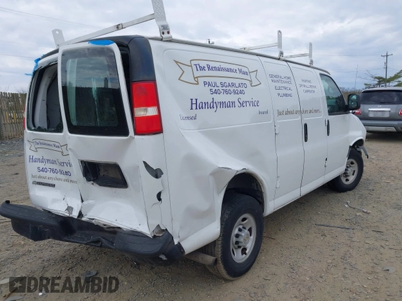 2007 Chevrolet Express Cargo Van with VIN 1GCGG25VX71126980, listed as a IAAI auction lot 41902596 with 89,628 mi miles. Bid and sale history available at carsss.com. Image 4.