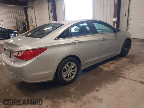 2012 Hyundai Sonata GLS with VIN 5NPEB4ACXCH340439, listed as a IAAI auction lot 41595043 with 141,069 mi miles. Bid and sale history available at carsss.com. Image 4.
