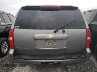 2007 Chevrolet Suburban LS with VIN 1GNFC16J17R277745, listed as a Copart auction lot 74204474 with 0 mi miles and Salvage Title. Bid and sale history available at carsss.com. Image 6.