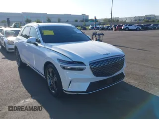 2024 Genesis GV70 Advanced with VIN 5NMMCET1XRH002913, listed as a IAAI auction lot 41959174 with 8,207 mi miles and . Bid and sale history available at DreamBid. Image 14.