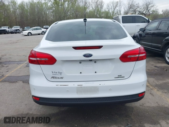 2016 Ford Focus SE with VIN 1FADP3F26GL262689, listed as a IAAI auction lot 41917883 with 178,371 mi miles. Bid and sale history available at carsss.com. Image 16.