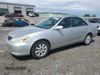 2004 Toyota Camry LE with VIN 4T1BF30K84U588220, listed as a Copart auction lot 54441185 with 165,890 mi miles and Non Repairable. Bid and sale history available at carsss.com. Image 1.
