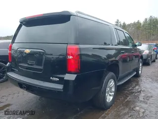 2020 Chevrolet Suburban LT with VIN 1GNSKHKC4LR234268, listed as a IAAI auction lot 41701431 with 33,152 mi miles. Bid and sale history available at carsss.com. Image 4.